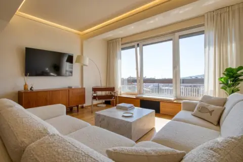 Piso en Travessera de les Corts, nº >