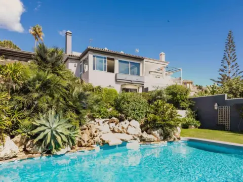 Casa pareada en calle >C. Balcón, nº >