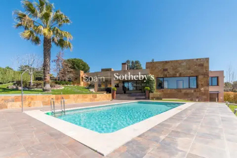 Casa en Club de Golf-Molino de la Hoz