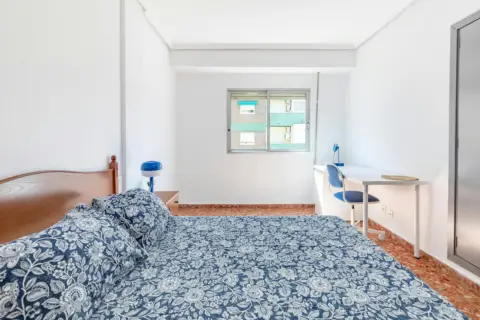 Habitación en La Llum