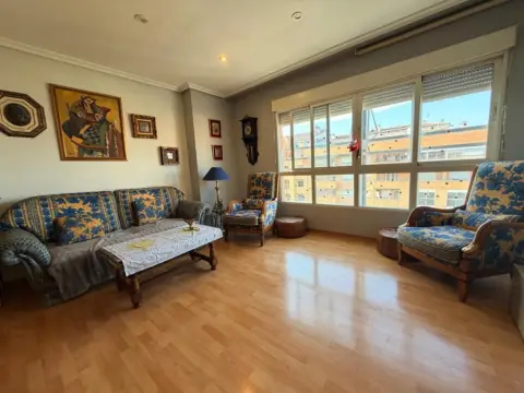 Piso en El Real 3
