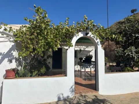 Local comercial en calle >Ds Diseminados 447 El Tajo El Mochuelo 29239 Almo, nº >