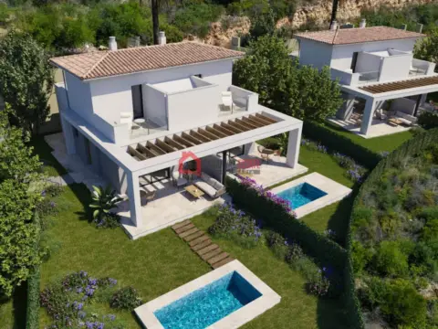 Chalet en Cala Anguila - Cala Mendia