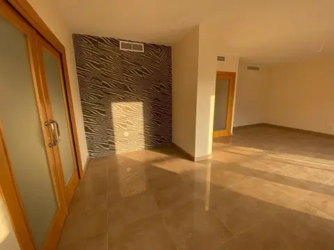 Piso en Avenida