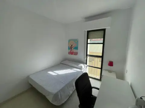 Habitación en Zona Ronda de Triana-Cartuja