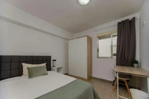 Habitación en Benicalap