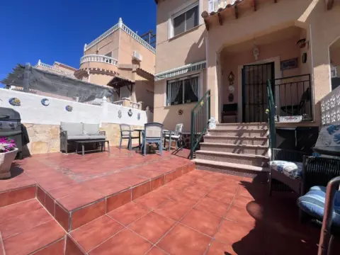 Casa adosada en Villamartín