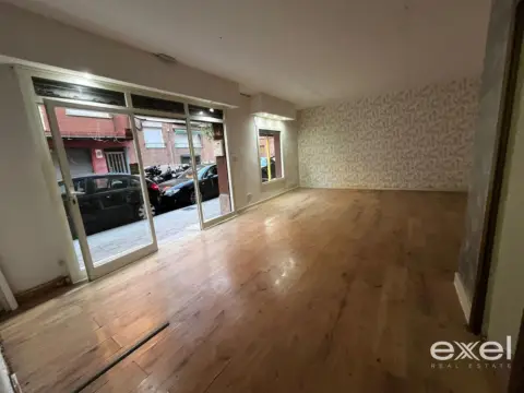 Local comercial en Sant Joan Despí
