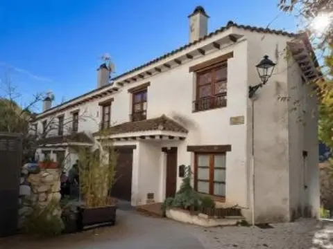 Casa pareada en calle >C. del Molino, nº >