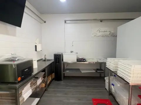 Local comercial en calle >C. Palangreros, nº >