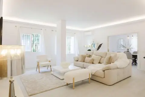 Piso en Avenida de Lola Flores, 1