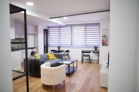 Estudio en calle >C. de Ramón de Santillán, nº >