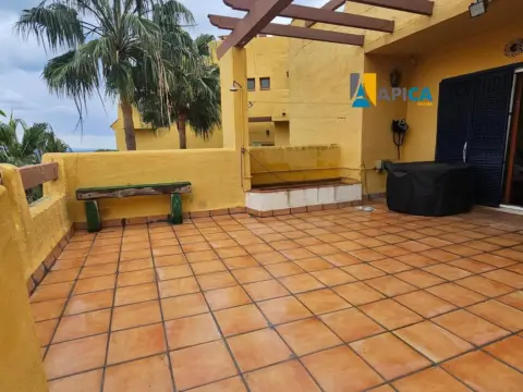 Piso en Altos Chulleras