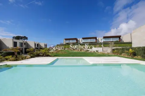 Casa adosada en Lugar Áreas