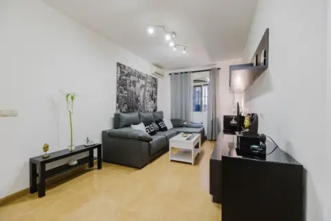 Piso en calle >C. Eduardo Domínguez Ávila, nº >