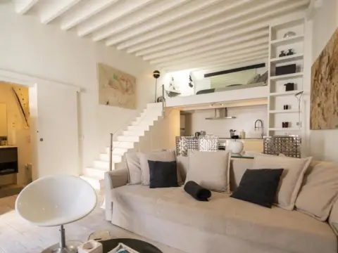 Piso en Carrer de Guillem de Montgrí, nº >