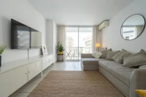 Piso en calle >Av. 8 Dagost, nº >