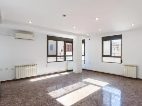 Casa pareada en calle >C. Valencia, nº >