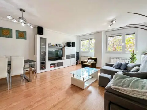 Piso en calle >Av. de La Isabela Braganza, nº >