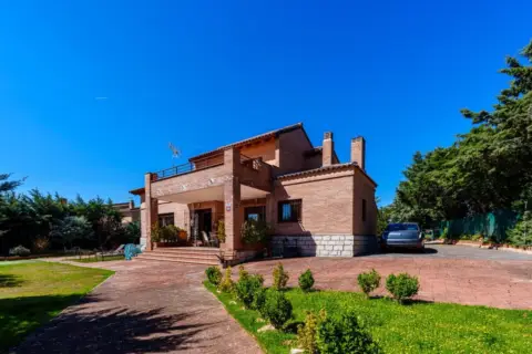 Casa unifamiliar en Valdemorillo