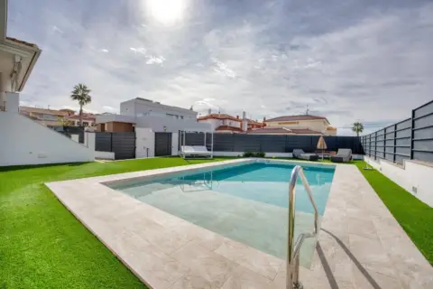 Casa unifamiliar en calle Timanfaya, nº >