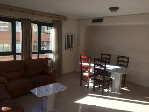 Habitación en Ciutat de les Arts i de les Ciències