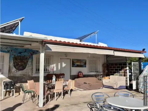 Casa en Benadresa