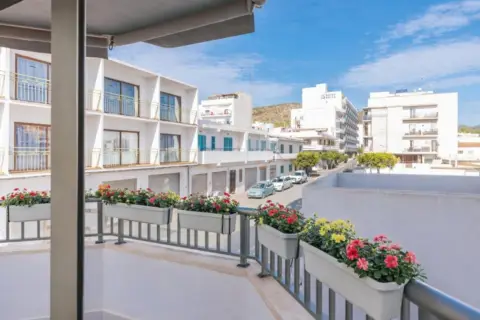 Piso en Carrer de Santa Rosalia, nº >