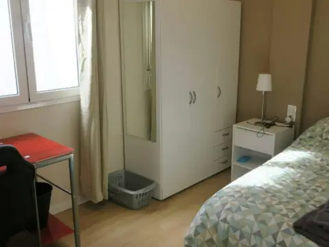 Habitación en Zona Ronda de Triana-Cartuja