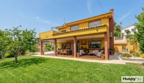 Casa unifamiliar en calle >C. de Doña Francisca y Don Francisco Fausto, nº >