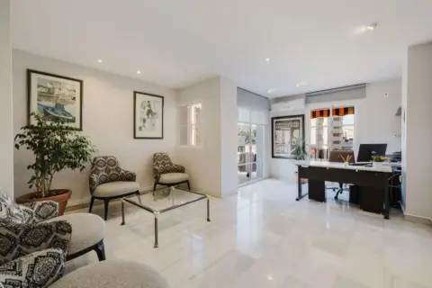 Piso en calle >C. Argentea, nº >