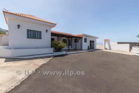 Casa en calle Tajuya