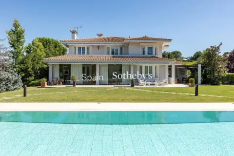 Casa en calle Ordiales