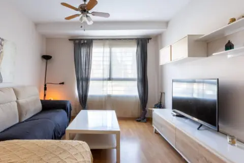 Piso en Carrer del Turia, nº >