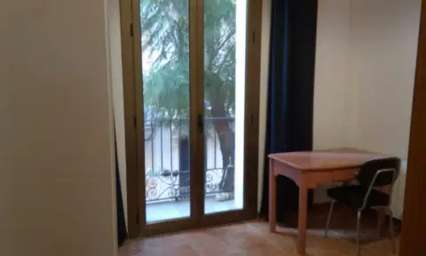 Habitación en El Camp d'en Grassot-Gràcia Nova