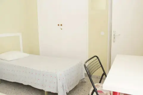 Habitación en La Buhaira-San Bernardo