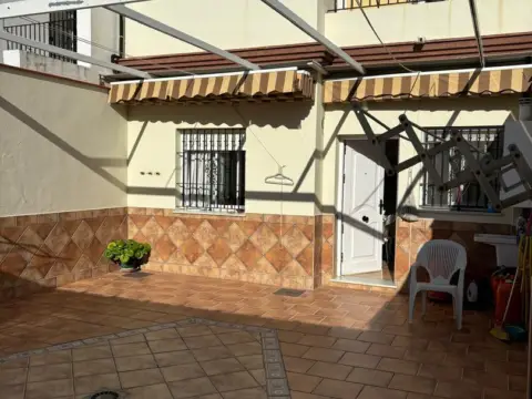 Chalet en calle Av- La Laguna