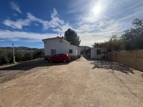 Casa unifamiliar en calle >Ds Poligono 2, nº >