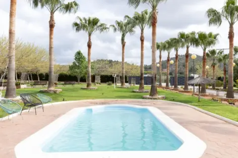 Casa en calle >Camí de Garrut, nº >