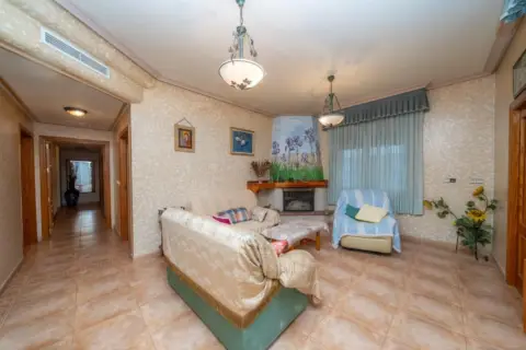 Casa unifamiliar en calle >Vereda Virgen del Camino, nº >