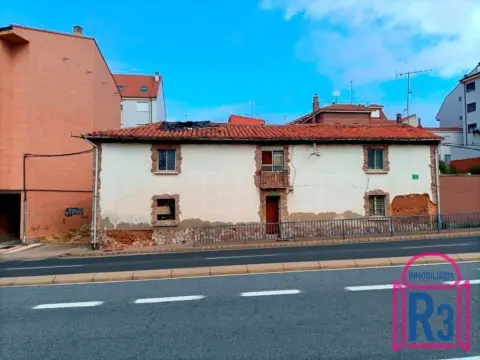 Casa en Ctra. Astorga