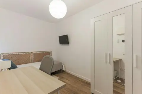 Habitación en El Camp d'en Grassot-Gràcia Nova