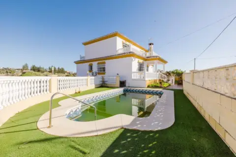Casa unifamiliar en calle >Cortijo los Toros, nº >