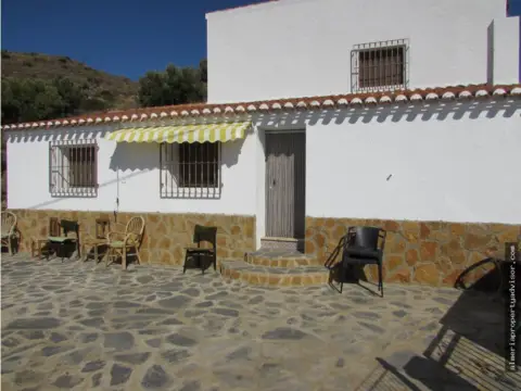 Finca rústica en Fuente del Albarico