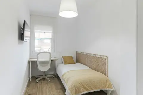 Habitación en El Camp d'en Grassot-Gràcia Nova