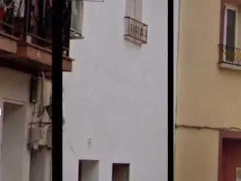 Casa adosada en calle >C. de La Amistad, nº >