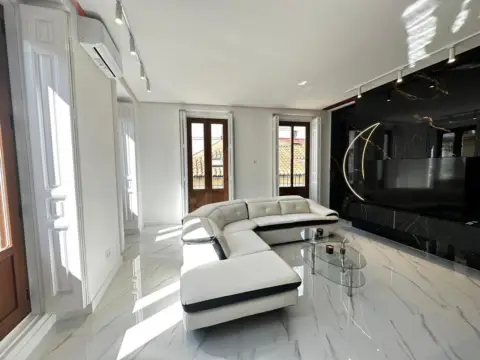 Piso en calle >C. de Carretas, nº >