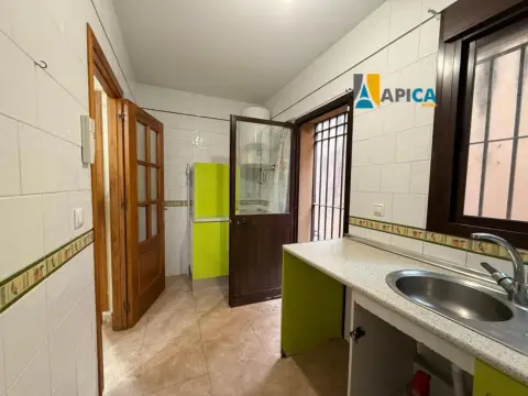 Casa en Núcleo Urbano-Urbanizaciones