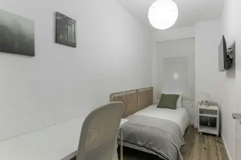 Habitación en El Camp d'en Grassot-Gràcia Nova