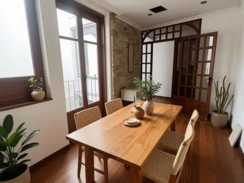 Piso en calle >Tr.ª Jardines, nº >1